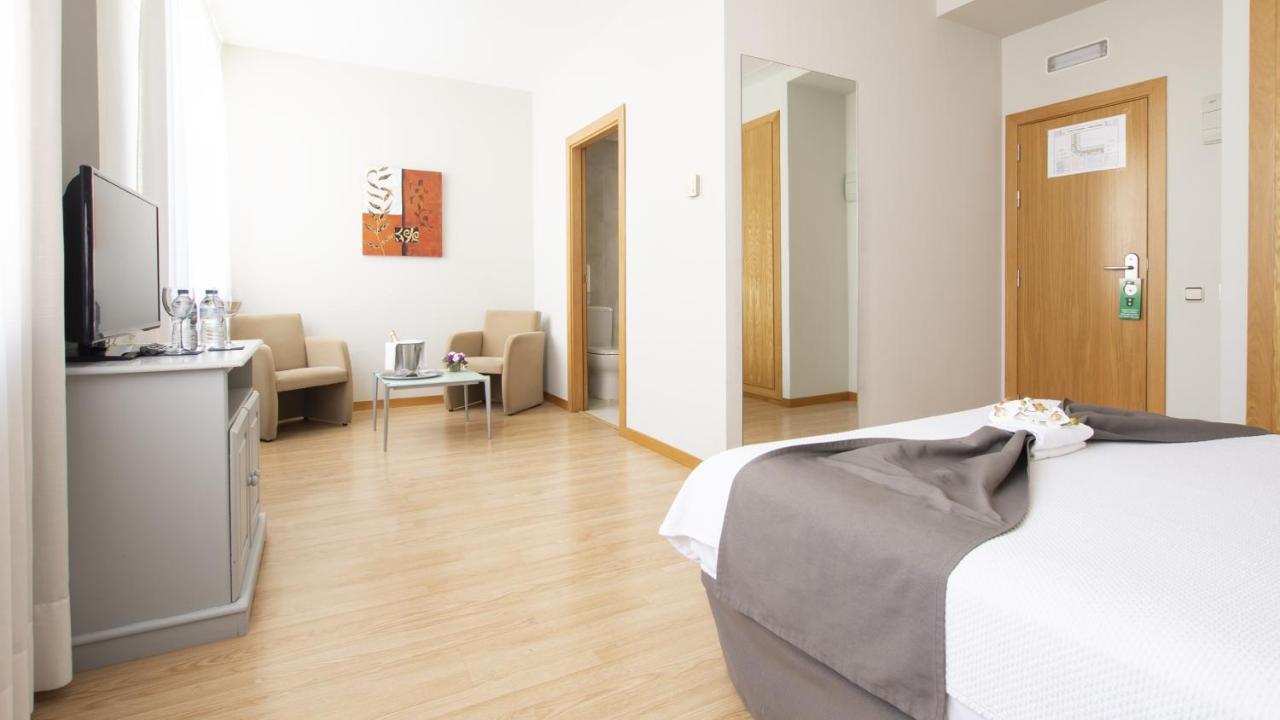 Hotel Isabel De Segura Teruel Eksteriør bilde