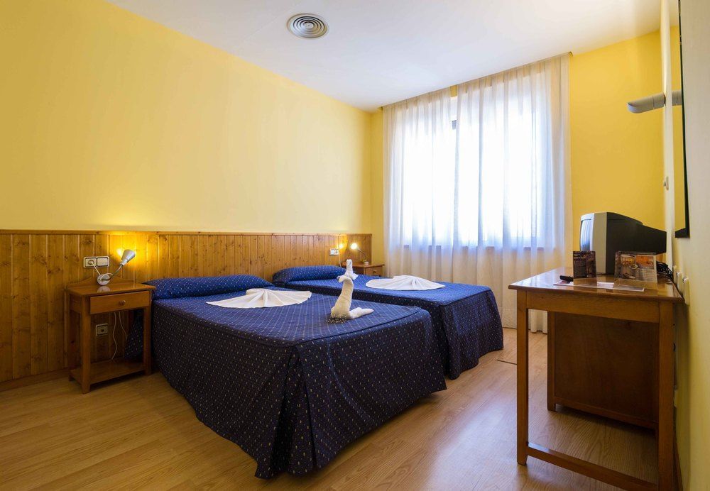Hotel Isabel De Segura Teruel Eksteriør bilde