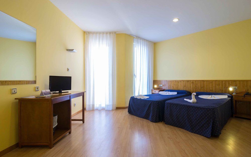 Hotel Isabel De Segura Teruel Eksteriør bilde