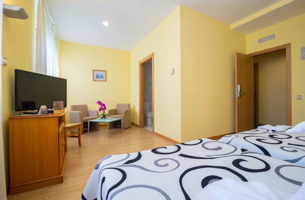 Hotel Isabel De Segura Teruel Eksteriør bilde